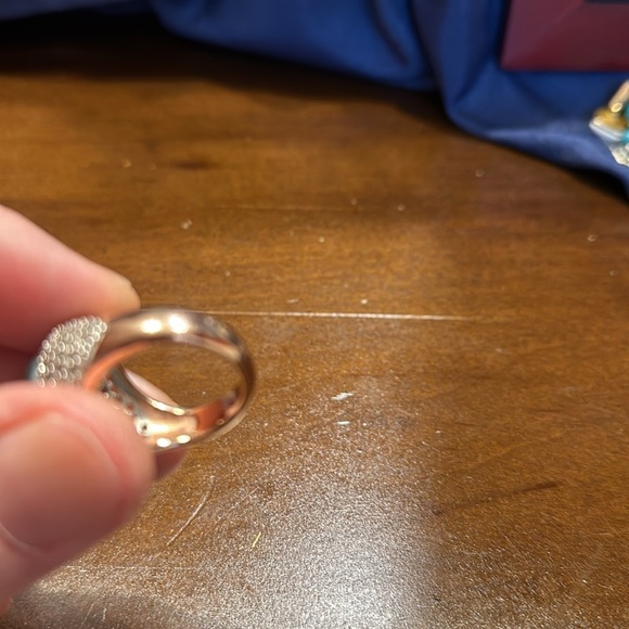 Beautiful women’s opal with crystals all around sparkling - Picture 2 of 3